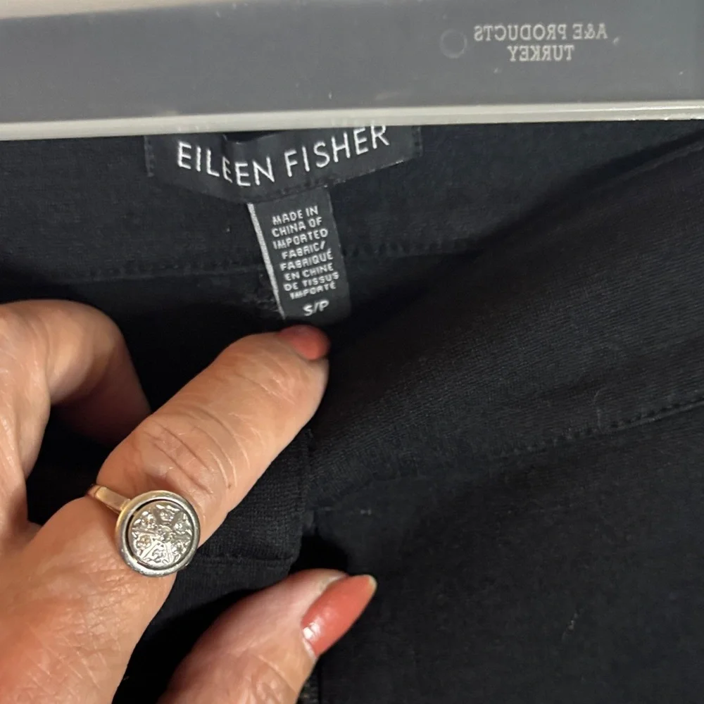 Strecthy Black Jeans ( Box#3) - Picture 2 of 4